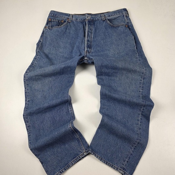 Vintage Levis 501 Jeans Mens 40x30 Denim Medium Wash Button Fly Made USA 90s